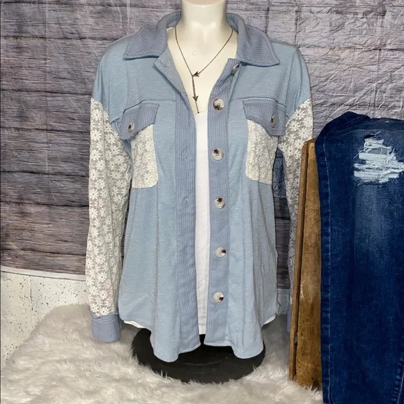 Hem & Thread Light Blue Button-Down Shirt Lace Accents - Picture 2 of 11